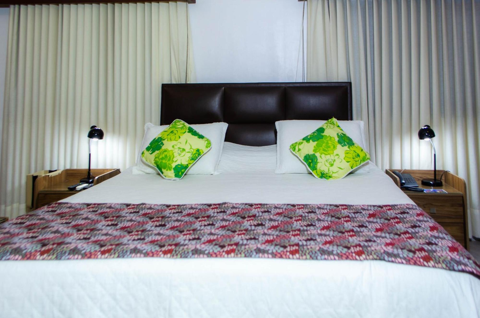 Hotel Boutique El Rancho Olivo Villamontes ภายนอก รูปภาพ